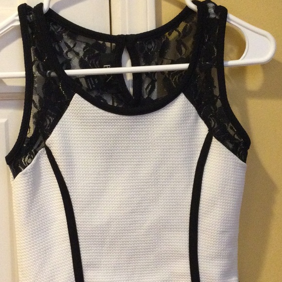 BCX white and black tank top,xs - Picture 2 of 7